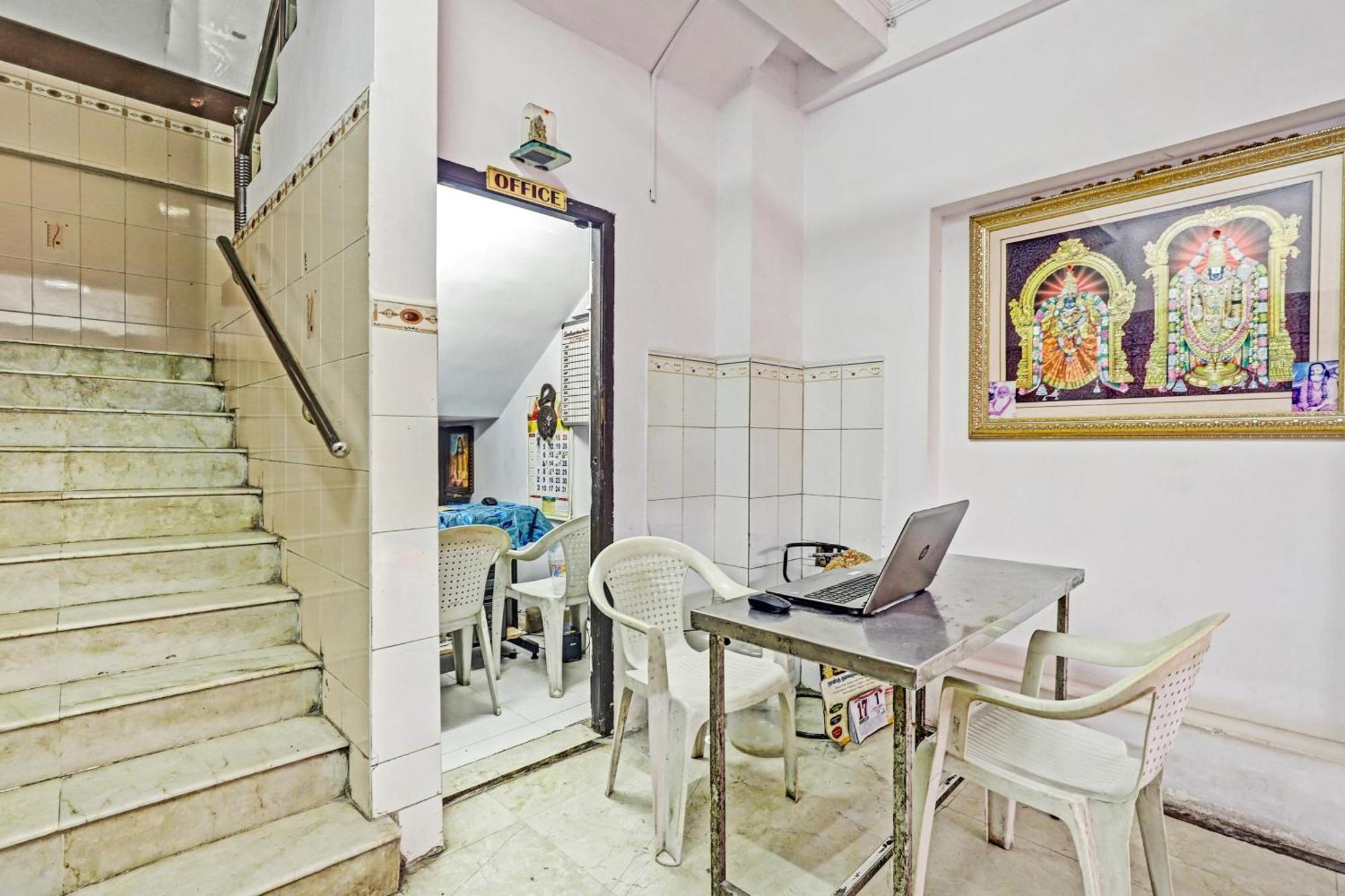 Hotel O Arunachala Guest House Chennai Extérieur photo